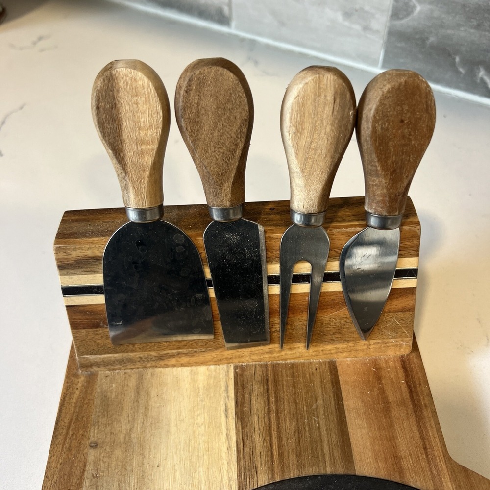 New High End Cheeseboard With Magnetic Utensil Holder with Removable Slate Tray - Picture 3 of 4